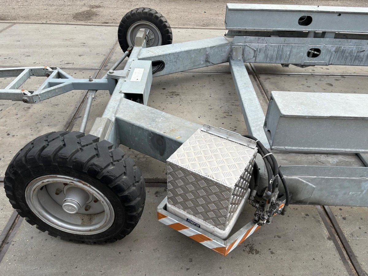HARBECK Hafentrailer Harbeck LTS200 20t - Remolque para barco: foto 5 HARBECK Hafentrailer Harbeck LTS200 20t - Remolque para barco: foto 5