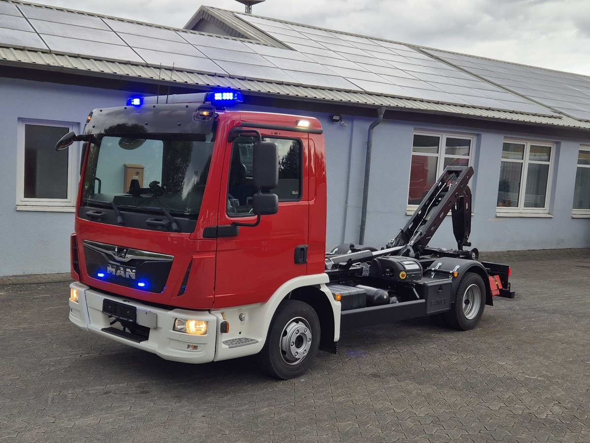 MAN TGL 8.190 Feuerwehrfahrzeug City Abrollkipper - Camión multibasculante: foto 1 MAN TGL 8.190 Feuerwehrfahrzeug City Abrollkipper - Camión multibasculante: foto 1