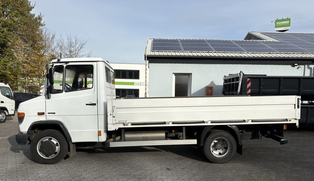 MERCEDES-BENZ Vario 816D Alupritsche 1 Hand - Caja abierta furgoneta: foto 3 MERCEDES-BENZ Vario 816D Alupritsche 1 Hand - Caja abierta furgoneta: foto 3