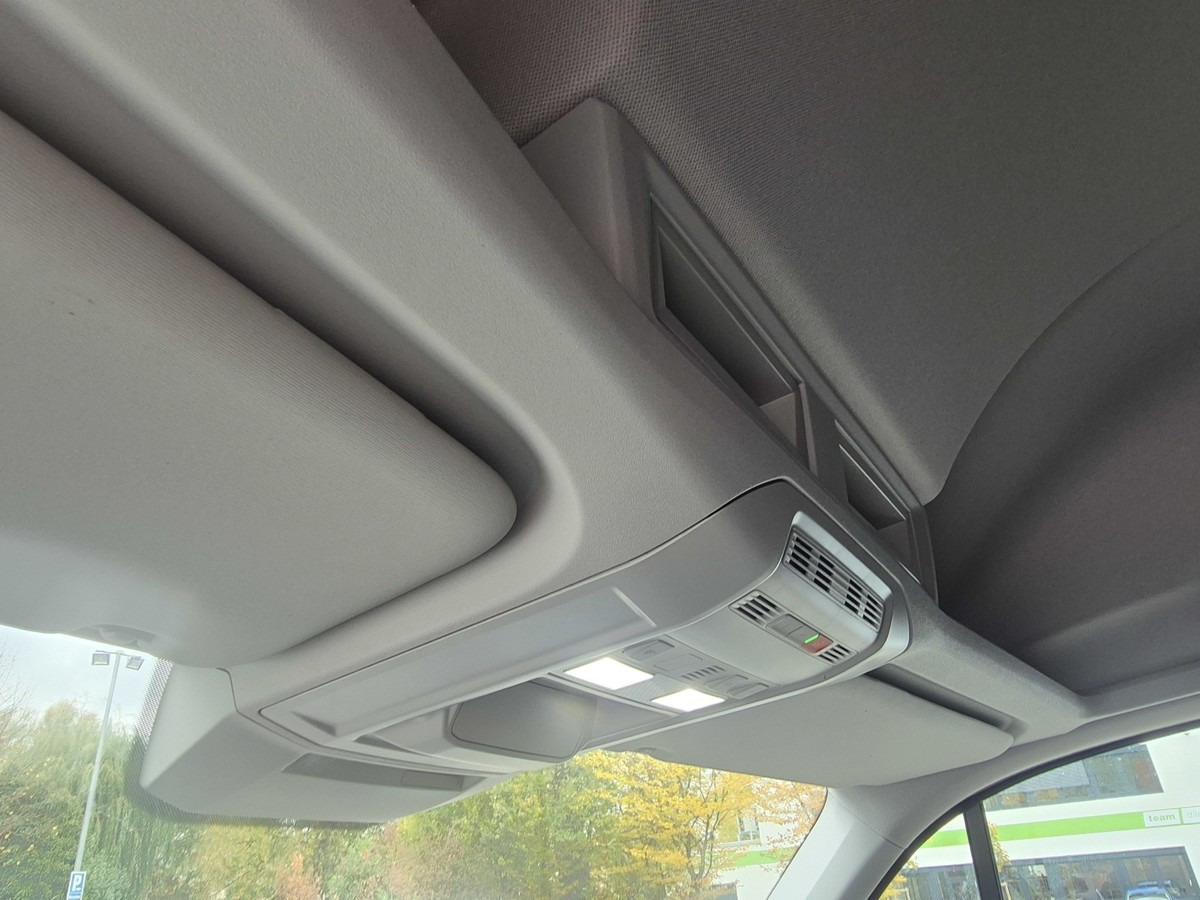 Furgón VW Crafter 35 Maxi L4H3 1Hand PDC sofort verfügbar!: foto 7 Furgón VW Crafter 35 Maxi L4H3 1Hand PDC sofort verfügbar!: foto 7