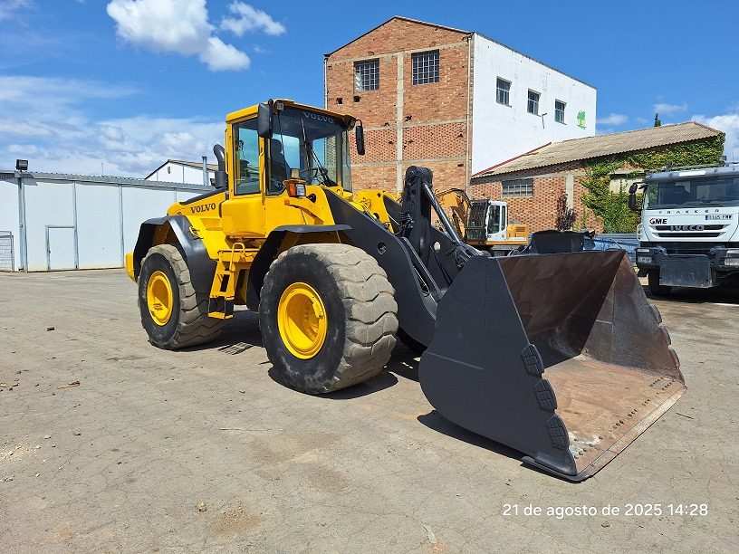 VOLVO L120E - Cargadora de ruedas: foto 1 VOLVO L120E - Cargadora de ruedas: foto 1