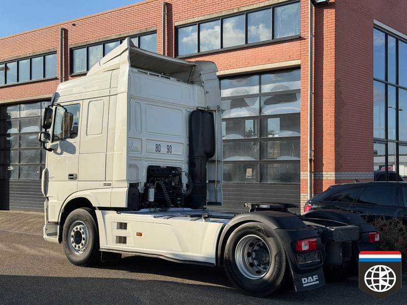 DAF XF 530 FT RETARDER / NIGHT CLIMA / SPOILER - Cabeza tractora: foto 4 DAF XF 530 FT RETARDER / NIGHT CLIMA / SPOILER - Cabeza tractora: foto 4