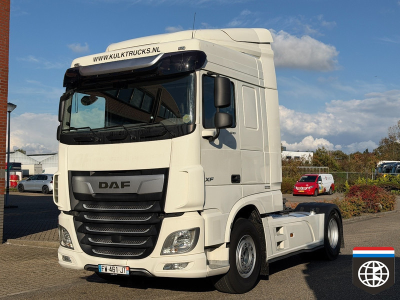 DAF XF 530 FT RETARDER / NIGHT CLIMA / SPOILER - Cabeza tractora: foto 2 DAF XF 530 FT RETARDER / NIGHT CLIMA / SPOILER - Cabeza tractora: foto 2
