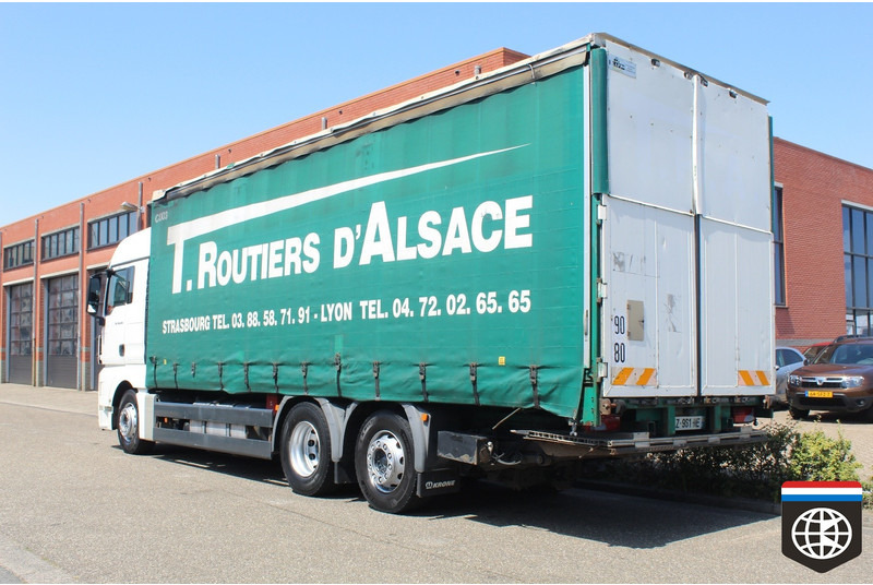 MAN TGX 26 440 RETARDER - NIGHT A/C - Camión lona: foto 4 MAN TGX 26 440 RETARDER - NIGHT A/C - Camión lona: foto 4