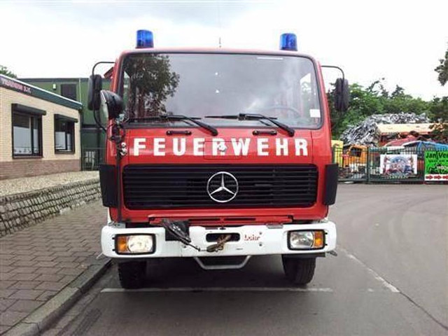 Mercedes-Benz 1019 AF 36 - Camión de bomberos: foto 2 Mercedes-Benz 1019 AF 36 - Camión de bomberos: foto 2