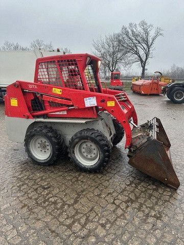 Bobcat S 130, S.W.S., 3. Steuerkreis, Div. Anbaugeräte - Minicargadora: foto 2 Bobcat S 130, S.W.S., 3. Steuerkreis, Div. Anbaugeräte - Minicargadora: foto 2