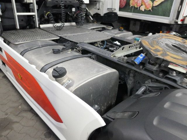 DAF XG 530 FT 4x2, Hydr., Klima, Alu-Felgen,Intarder - Cabeza tractora: foto 5 DAF XG 530 FT 4x2, Hydr., Klima, Alu-Felgen,Intarder - Cabeza tractora: foto 5