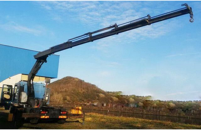 MAN 26.413/26.460 TGA 6x2, Kran Effer 335 5S, Klima - Cabeza tractora: foto 3 MAN 26.413/26.460 TGA 6x2, Kran Effer 335 5S, Klima - Cabeza tractora: foto 3