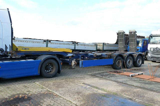 Carnehl CCS/HS, 1x20/2x20/1x30/1x40 Fuß Container, Lift - Semirremolque portacontenedore/ Intercambiable: foto 4 Carnehl CCS/HS, 1x20/2x20/1x30/1x40 Fuß Container, Lift - Semirremolque portacontenedore/ Intercambiable: foto 4