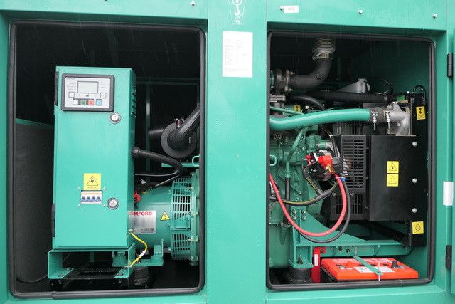 Cummins Stromgenerator,30 kVA,Mehrfach auf Lager - Generador industriale: foto 2 Cummins Stromgenerator,30 kVA,Mehrfach auf Lager - Generador industriale: foto 2