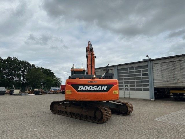 Doosan DX 255 LC-5/Schnellwechsel System/Rototilt R8 - Excavadora de cadenas: foto 2 Doosan DX 255 LC-5/Schnellwechsel System/Rototilt R8 - Excavadora de cadenas: foto 2