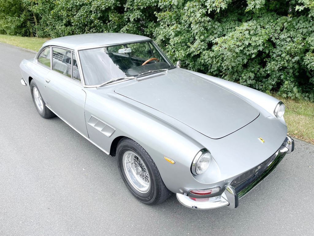Ferrari 330 GT Coupe 2+2/TÜV neu/H-Zulassung - Coche: foto 4 Ferrari 330 GT Coupe 2+2/TÜV neu/H-Zulassung - Coche: foto 4