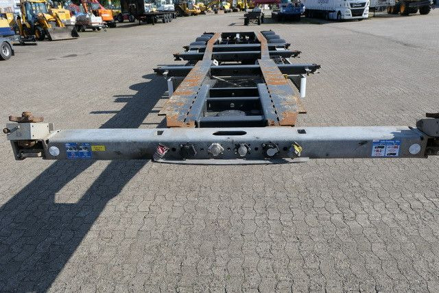 Fliegl SDS 380 SDS01, 20/30 & 40 Fuß Container, BPW - Semirremolque portacontenedore/ Intercambiable: foto 2 Fliegl SDS 380 SDS01, 20/30 & 40 Fuß Container, BPW - Semirremolque portacontenedore/ Intercambiable: foto 2