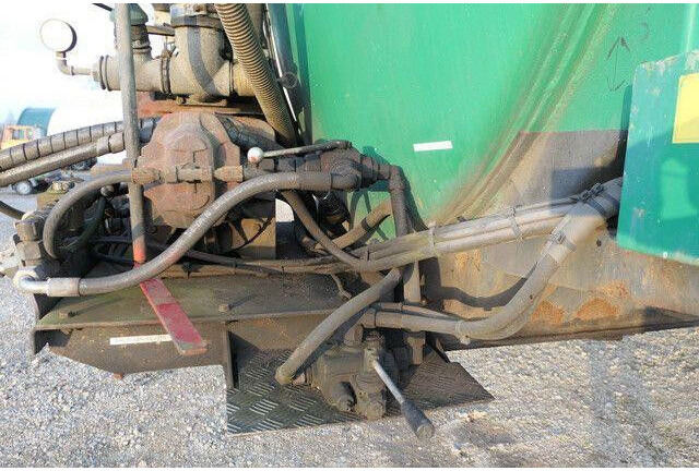 LINDNER & Fischer TSA 27 VA, Gülle, Vakuum,27m³ - Limpieza de alcantarillado: foto 4 LINDNER & Fischer TSA 27 VA, Gülle, Vakuum,27m³ - Limpieza de alcantarillado: foto 4
