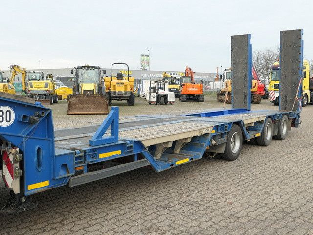 Langendorf SATUE 30/31, Radmulden, Hydr. Rampen, Gelenkt - Semirremolque góndola rebajadas: foto 4 Langendorf SATUE 30/31, Radmulden, Hydr. Rampen, Gelenkt - Semirremolque góndola rebajadas: foto 4
