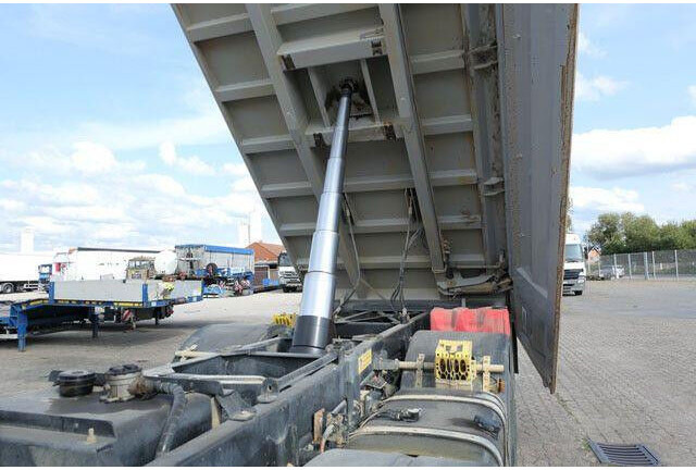 MAN 41.470 TGS 8x4, Bordmatik, Anbauplatte, Kombitür - Camión volquete: foto 4 MAN 41.470 TGS 8x4, Bordmatik, Anbauplatte, Kombitür - Camión volquete: foto 4