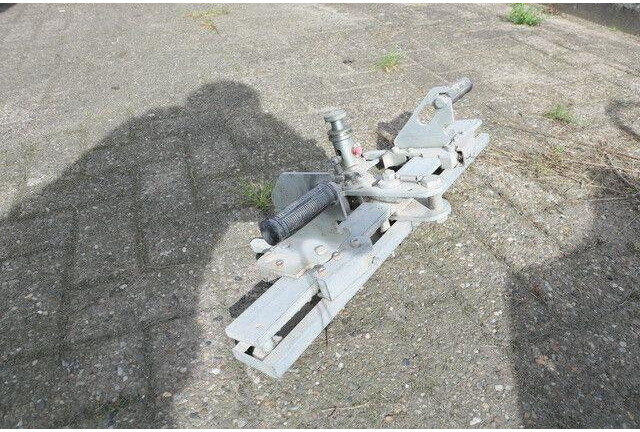 Lissmac Steingreifer, Kalksandsteinblöcke - Maquinaria de construcción: foto 2 Lissmac Steingreifer, Kalksandsteinblöcke - Maquinaria de construcción: foto 2