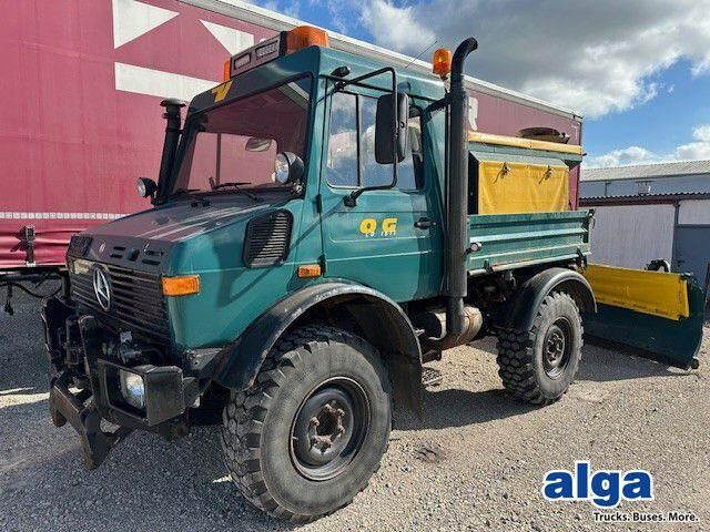 Unimog U 1400 4x4,Winterdienst,Schneeschild,Salzstreuer - Maquinaria de construcción: foto 1 Unimog U 1400 4x4,Winterdienst,Schneeschild,Salzstreuer - Maquinaria de construcción: foto 1