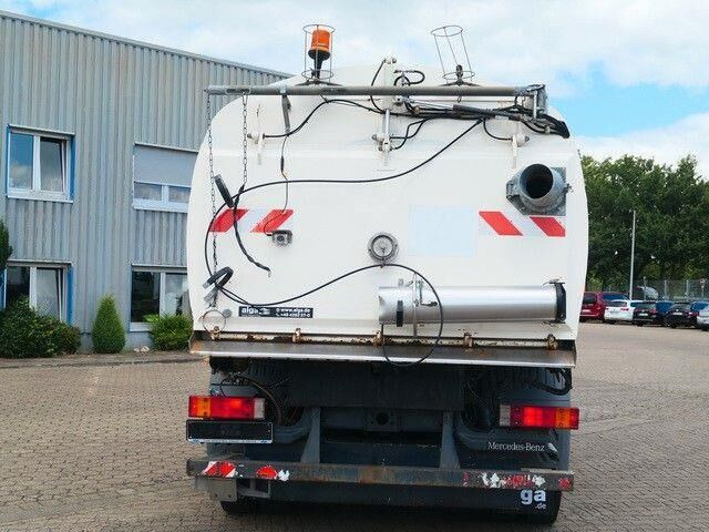 Mercedes-Benz 1518 LKO Atego 4x2, Kobit-Aufbau, 8m³,Wassertank - Barredora vial: foto 4 Mercedes-Benz 1518 LKO Atego 4x2, Kobit-Aufbau, 8m³,Wassertank - Barredora vial: foto 4
