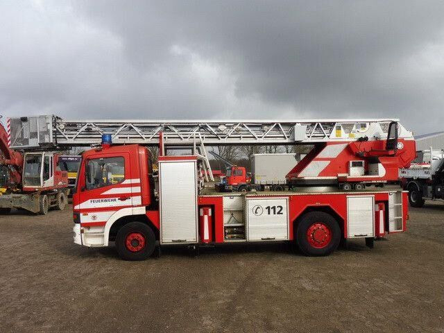 Mercedes-Benz 1528 ATEGO 4x2, Drehleiter DL23-12, Metz, 30m - Camión de bomberos: foto 2 Mercedes-Benz 1528 ATEGO 4x2, Drehleiter DL23-12, Metz, 30m - Camión de bomberos: foto 2