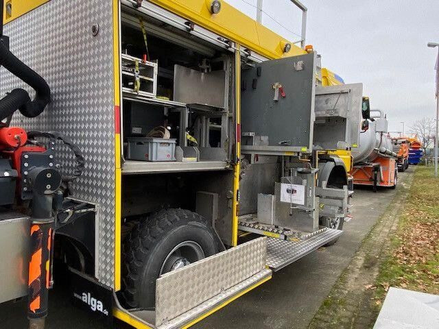 Mercedes-Benz 1833 Axor 4x4, Kran Palfinger, Rosenbauer, AHK - Camión de bomberos: foto 3 Mercedes-Benz 1833 Axor 4x4, Kran Palfinger, Rosenbauer, AHK - Camión de bomberos: foto 3
