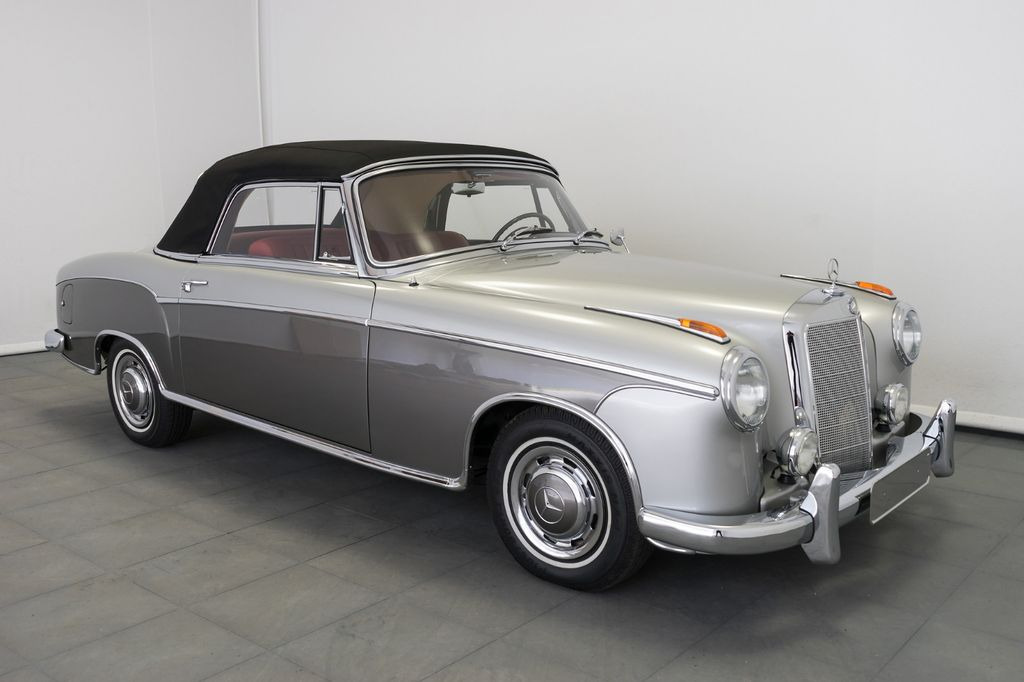 Mercedes-Benz 220 SE/Cabrio/Matching Number/ClassicData 1/Pont - Coche: foto 4 Mercedes-Benz 220 SE/Cabrio/Matching Number/ClassicData 1/Pont - Coche: foto 4