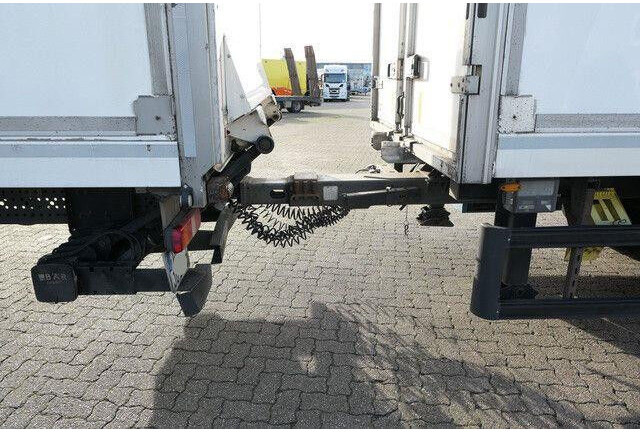 Mercedes-Benz 2543 L Antos 6x2, 37 Paletten, Kompl. Zug, TOP - Camión frigorífico: foto 5 Mercedes-Benz 2543 L Antos 6x2, 37 Paletten, Kompl. Zug, TOP - Camión frigorífico: foto 5