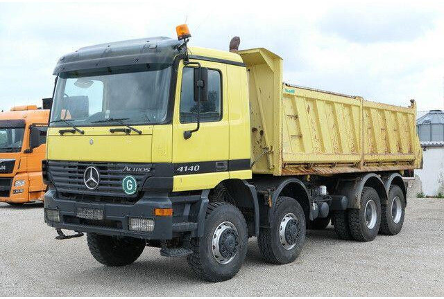 Mercedes-Benz 4140 AK Actros, Allrad, alter Tacho, 4x am Lager - Camión volquete: foto 2 Mercedes-Benz 4140 AK Actros, Allrad, alter Tacho, 4x am Lager - Camión volquete: foto 2