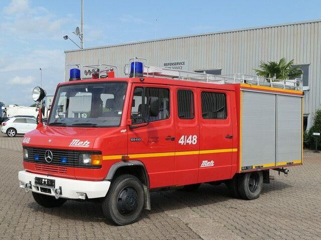 Mercedes-Benz 814 D/Feuerwehr/Metz/Wassertank/Pumpe - Camión de bomberos: foto 4 Mercedes-Benz 814 D/Feuerwehr/Metz/Wassertank/Pumpe - Camión de bomberos: foto 4