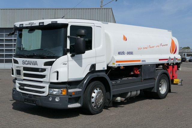 Scania P 400, 2 Kammern, 13m³, Oben- u. Untenbefüllung - Camión cisterna: foto 3 Scania P 400, 2 Kammern, 13m³, Oben- u. Untenbefüllung - Camión cisterna: foto 3
