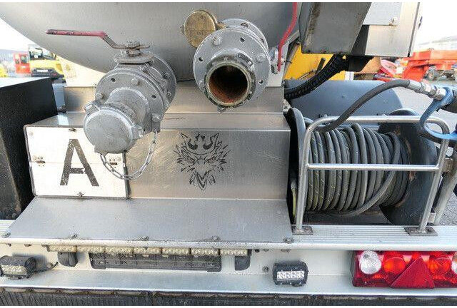 Tank Saug Truck XXL 18,Kanalreiniger,Pumpe,Alu-Felgen - Limpieza de alcantarillado: foto 3 Tank Saug Truck XXL 18,Kanalreiniger,Pumpe,Alu-Felgen - Limpieza de alcantarillado: foto 3