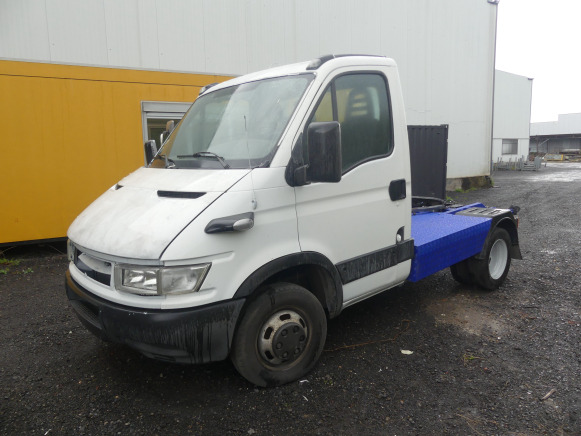 Camion pour tirer remorque Iveco 40C17T - Cabeza tractora BE: foto 1 Camion pour tirer remorque Iveco 40C17T - Cabeza tractora BE: foto 1