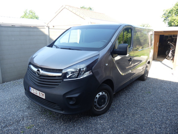 Camionnette Opel Vivaro (2018-122.114 km-VIN:WOVF7G60XJV634111) - Coche: foto 1 Camionnette Opel Vivaro (2018-122.114 km-VIN:WOVF7G60XJV634111) - Coche: foto 1