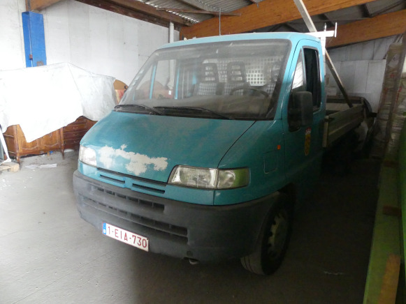 Camionnette benne Peugeot Boxer (1999-235.401 km) - Coche: foto 1 Camionnette benne Peugeot Boxer (1999-235.401 km) - Coche: foto 1