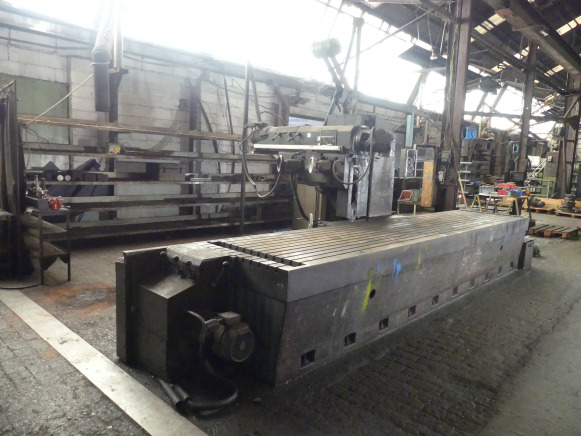 Fraiseuse universelle CNC 3 axes Huron RU 881 - Fresadora: foto 2 Fraiseuse universelle CNC 3 axes Huron RU 881 - Fresadora: foto 2