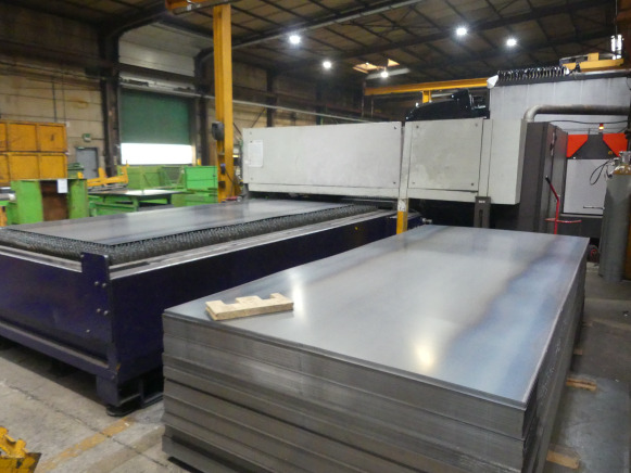 Machine de découpe 4m laser CO² avec refroidisseur et aspiration de fumée Bystronic Bylaser 4400 - Máquina para metal: foto 3 Machine de découpe 4m laser CO² avec refroidisseur et aspiration de fumée Bystronic Bylaser 4400 - Máquina para metal: foto 3