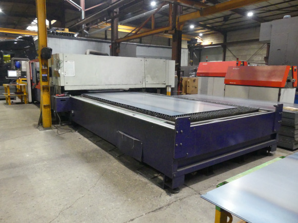 Machine de découpe 4m laser CO² avec refroidisseur et aspiration de fumée Bystronic Bylaser 4400 - Máquina para metal: foto 2 Machine de découpe 4m laser CO² avec refroidisseur et aspiration de fumée Bystronic Bylaser 4400 - Máquina para metal: foto 2