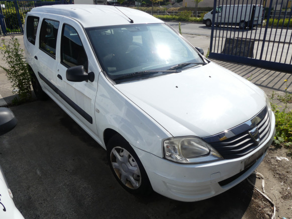 REF:10423 - Voiture Dacia Logan 1.5 DCI break (2012-254.373 km) - Furgoneta combi: foto 3 REF:10423 - Voiture Dacia Logan 1.5 DCI break (2012-254.373 km) - Furgoneta combi: foto 3