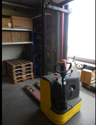 REF:Bâtiment A - Gerbeur Komatsu MWS 10-1R - Apilador: foto 1 REF:Bâtiment A - Gerbeur Komatsu MWS 10-1R - Apilador: foto 1