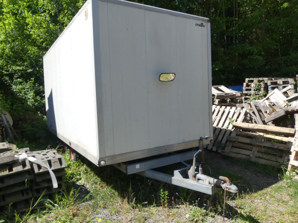 Remorque double essieu fermée Construrem 2T2E - Remolque caja cerrada: foto 2 Remorque double essieu fermée Construrem 2T2E - Remolque caja cerrada: foto 2