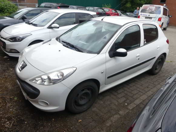 Voiture Peugeot 206+ (2010-119.445 km) - Coche: foto 2 Voiture Peugeot 206+ (2010-119.445 km) - Coche: foto 2