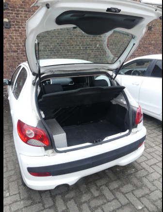 Voiture Peugeot 206+ (2010-119.445 km) - Coche: foto 3 Voiture Peugeot 206+ (2010-119.445 km) - Coche: foto 3