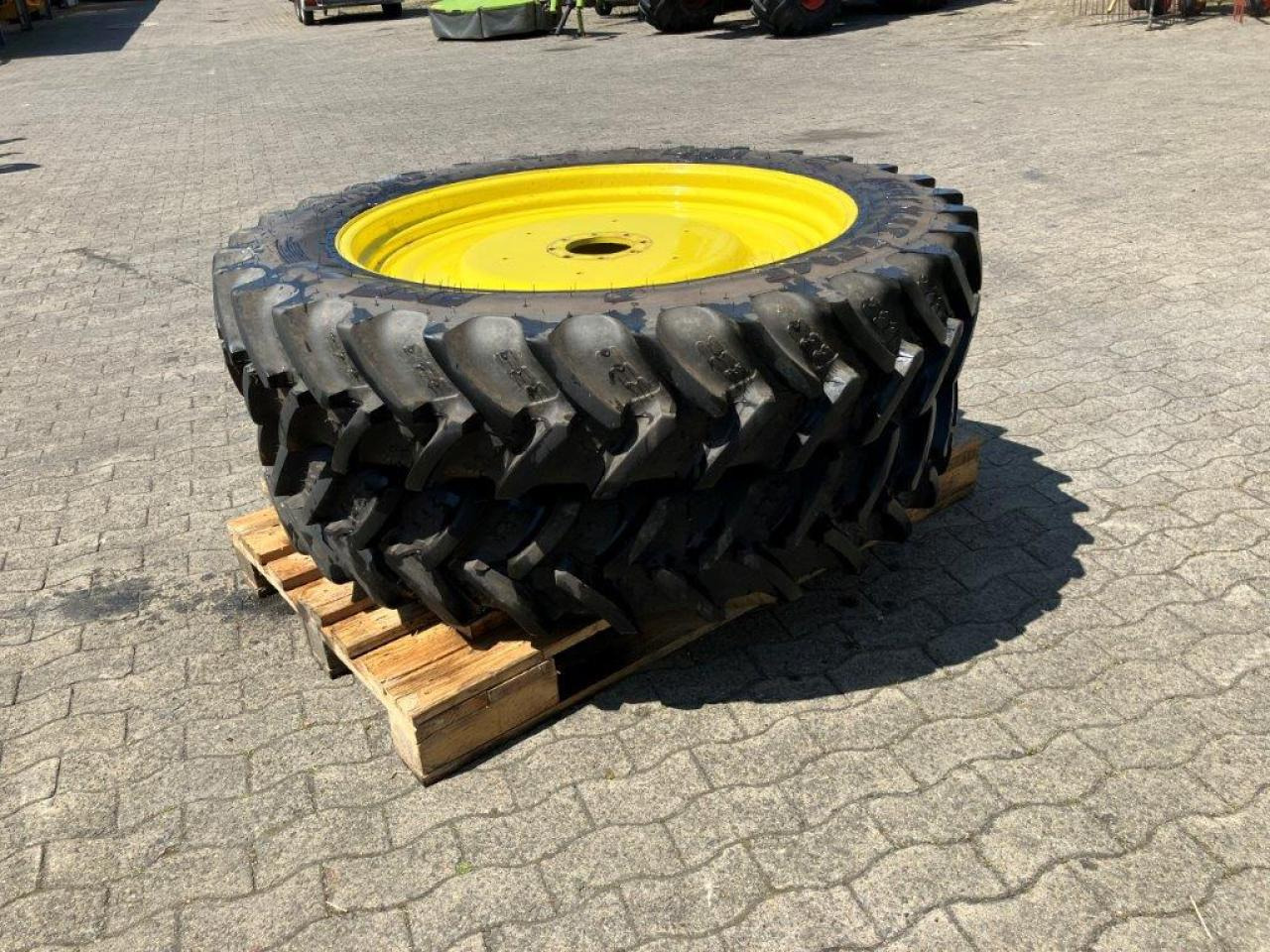 BKT 320/90R42 - Neumático para Maquinaria agrícola: foto 1 BKT 320/90R42 - Neumático para Maquinaria agrícola: foto 1