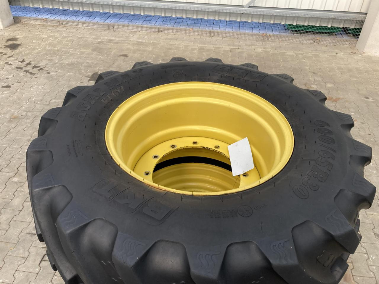 BKT 600/65R30 - Neumático para Maquinaria agrícola: foto 2 BKT 600/65R30 - Neumático para Maquinaria agrícola: foto 2