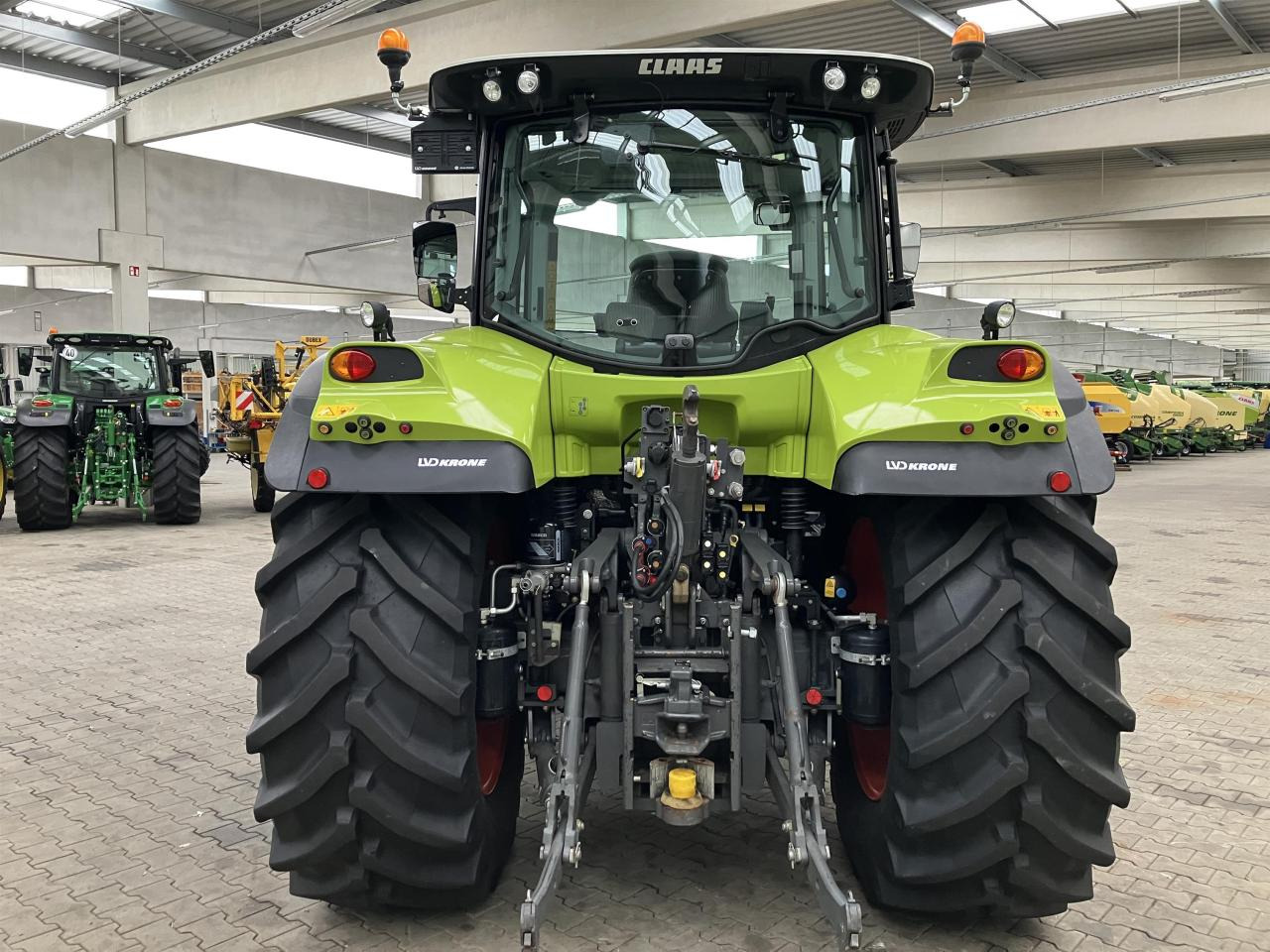 CLAAS Arion 550 - Tractor: foto 5 CLAAS Arion 550 - Tractor: foto 5