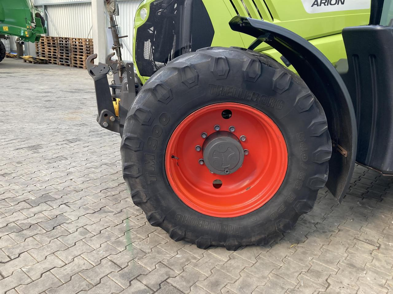 CLAAS Arion 640 - Tractor: foto 3 CLAAS Arion 640 - Tractor: foto 3