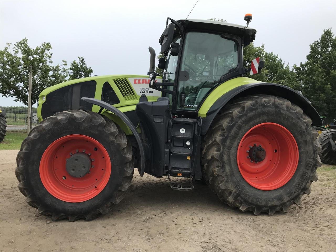 CLAAS Axion 950 - Tractor: foto 1 CLAAS Axion 950 - Tractor: foto 1