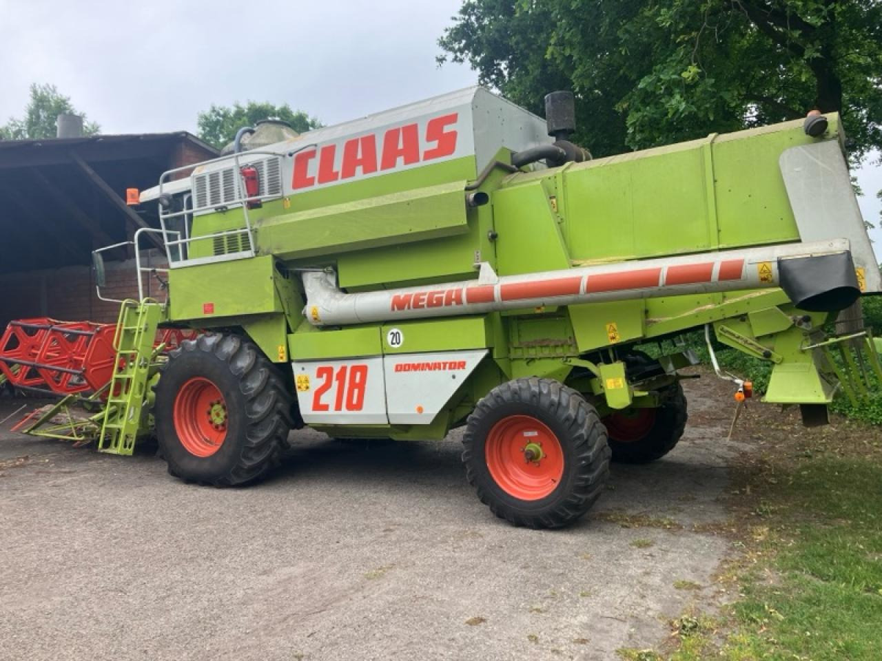 CLAAS Dominator 218 Mega - Cosechadora de granos: foto 3 CLAAS Dominator 218 Mega - Cosechadora de granos: foto 3