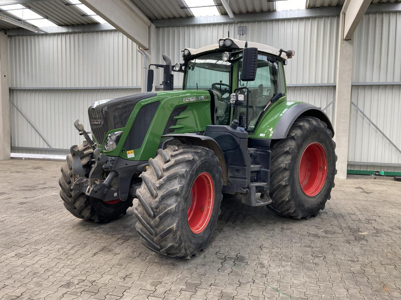Tractor Fendt 828 Profi Plus: foto 1
