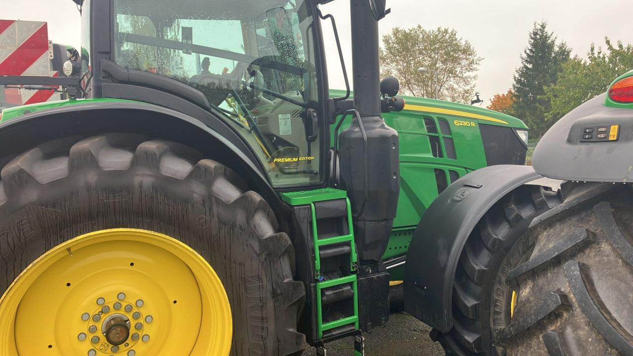 John Deere 6230R - Tractor: foto 3 John Deere 6230R - Tractor: foto 3